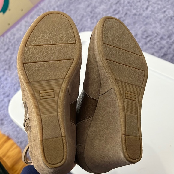 TOMS Wedge zip up booties size 6 - Picture 5 of 5